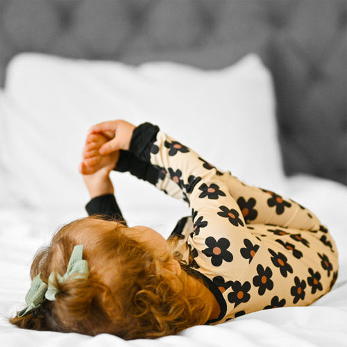 Black Daisy Bamboo Zipper Romper Pajamas